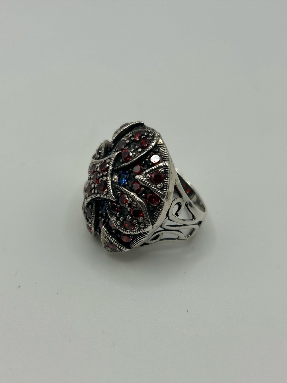 Vintage refurbished silver garnet and lab sapphire ring